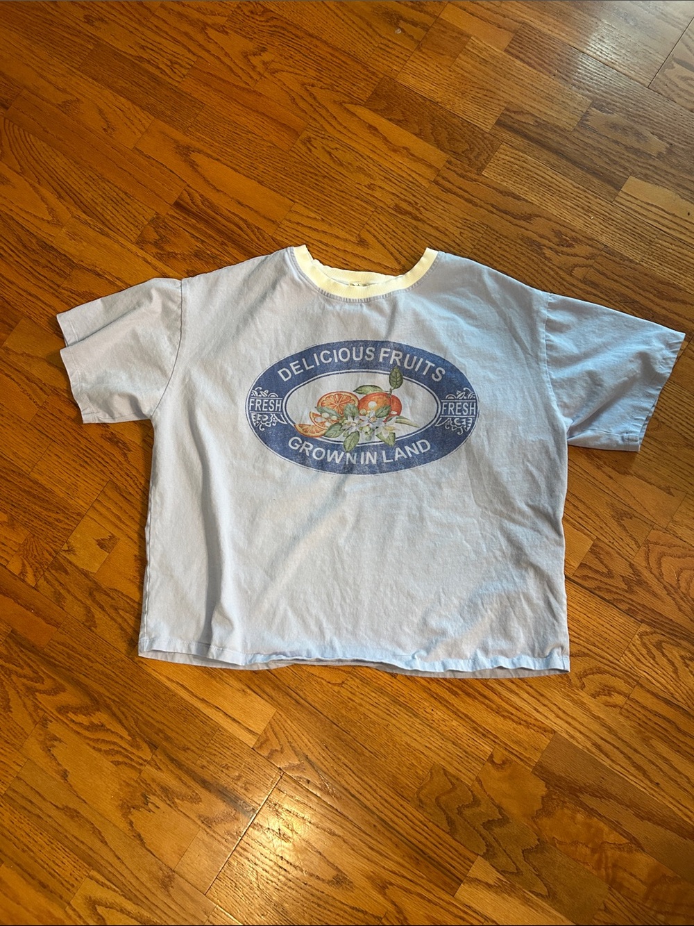 easel Lavender Short Sleeve Graphic Tee with White Neckline